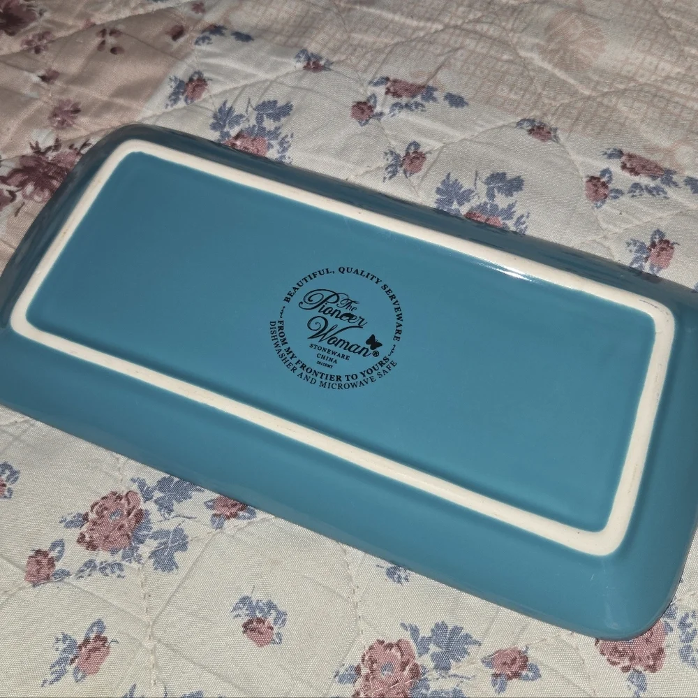 The Pioneer Woman Vintage Floral Butter Makes Everything Better Butter Dish
